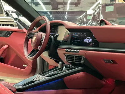 2025 بورش 911 كاريرا 4 جي تي اس