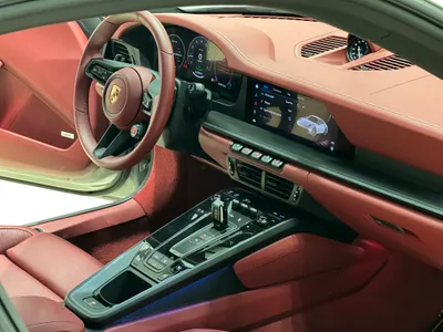 2025 بورش 911 كاريرا 4 جي تي اس