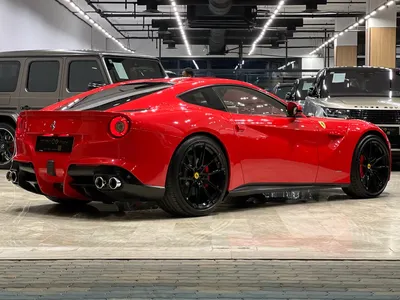 2016 فيراري اف 12 بيرلينيتا