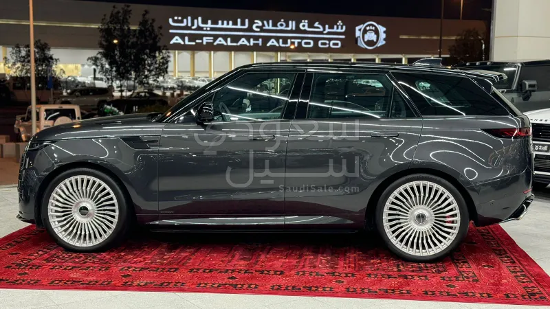 2024 لاند روفر رينج روفر سبورت اوتوبيوجرافي