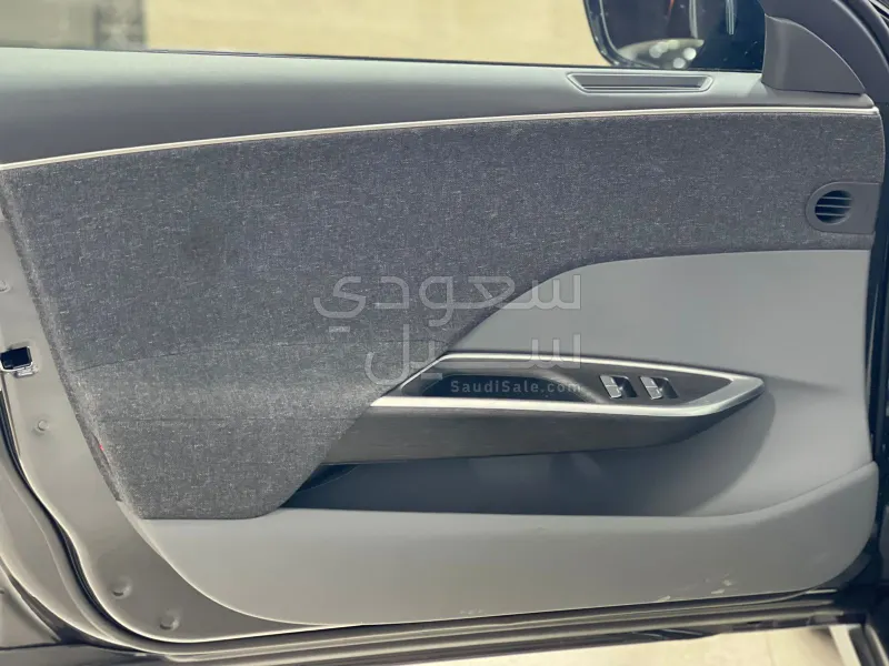 2024 لوسيد اير بيور