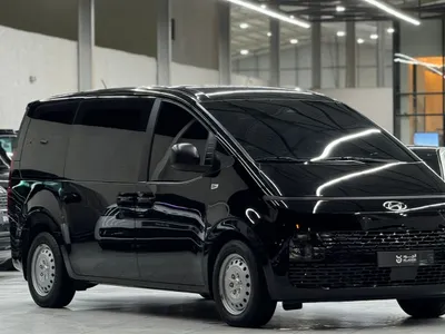 2022 هيونداي ستاريا