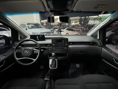 2022 هيونداي ستاريا