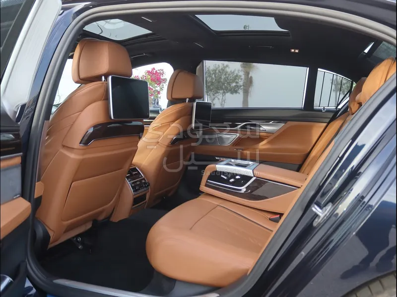 2018 بي ام دبليو الفئة السابعة 750 إل أي