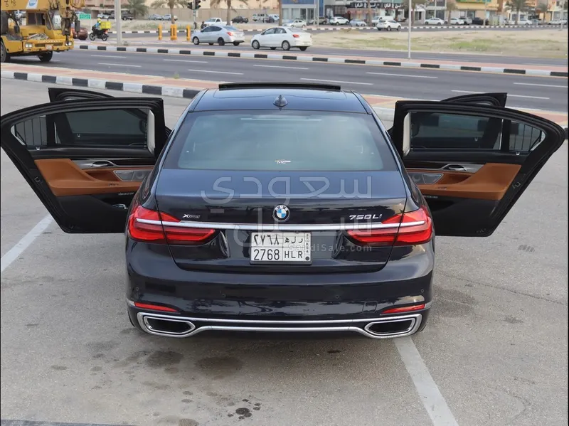 2018 بي ام دبليو الفئة السابعة 750 إل أي