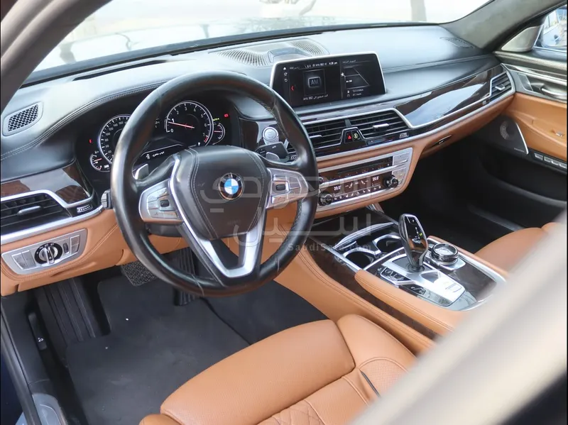 2018 بي ام دبليو الفئة السابعة 750 إل أي