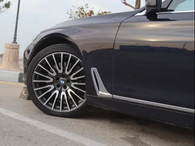 2018 بي ام دبليو الفئة السابعة 750 إل أي