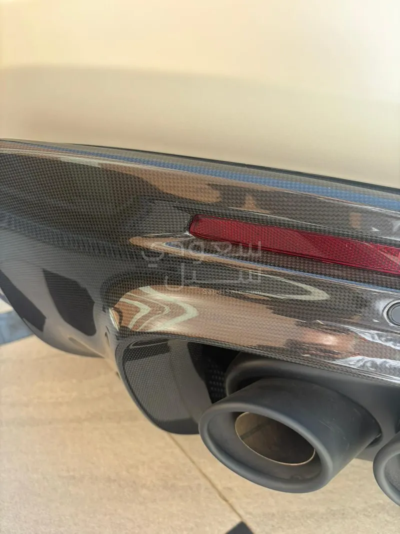 2024 فيراري بوروسانجوي