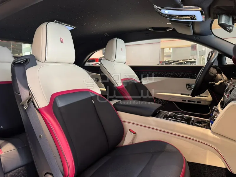 2024 رولز رويس سبيكتر