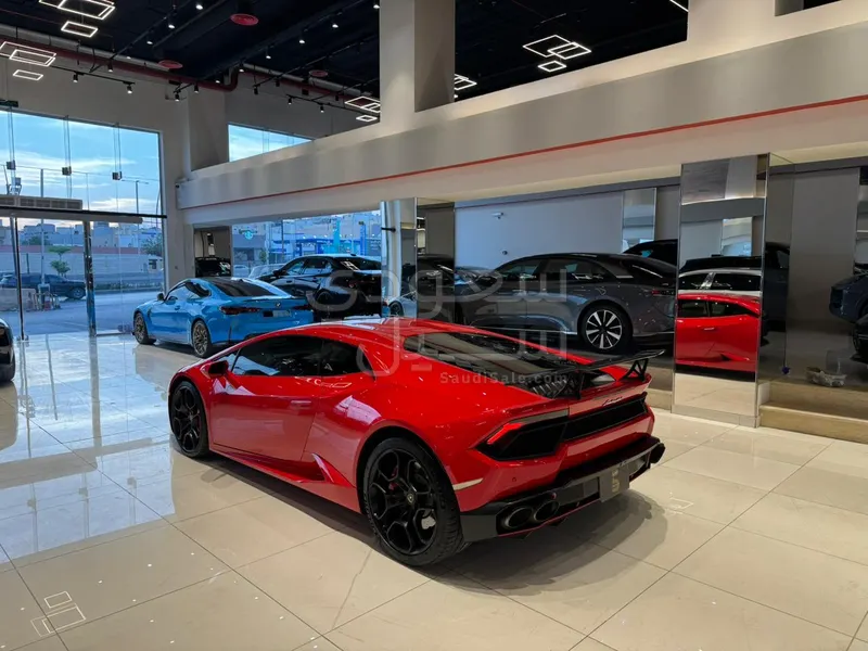 2016 لمبرجيني هوراكان