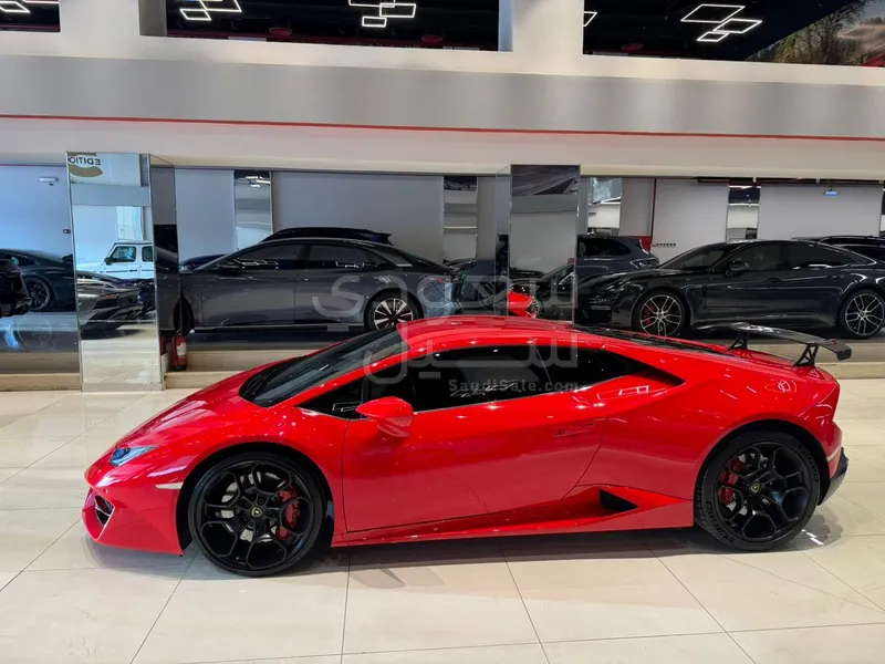 2016 لمبرجيني هوراكان