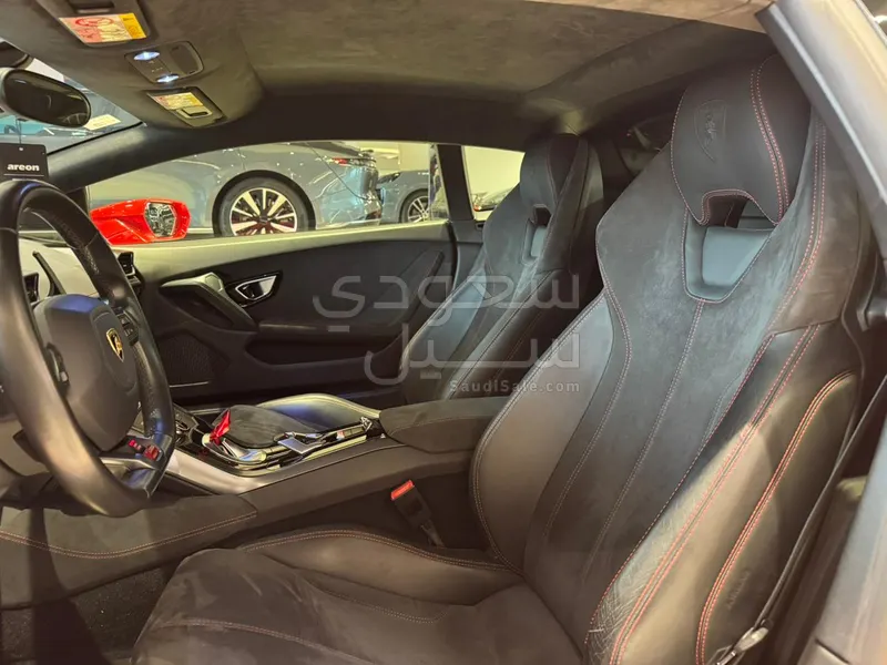 2016 لمبرجيني هوراكان