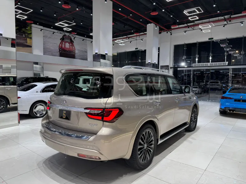 2022 انفينيتي كيو اكس 80