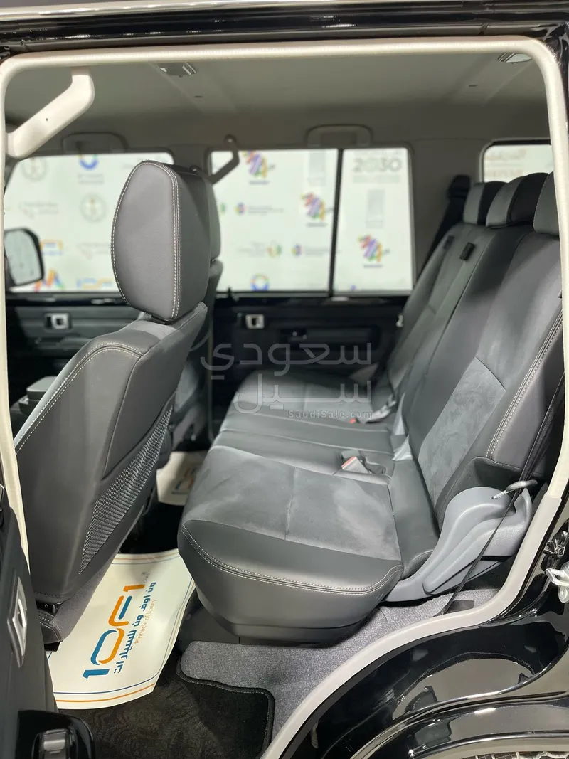 2025 تويوتا لاند كروزر ربع ال اكس