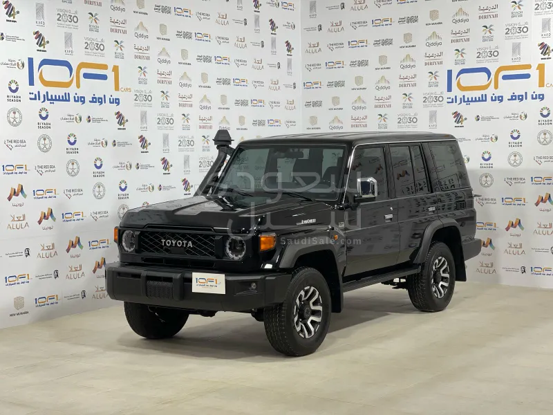 2025 تويوتا لاند كروزر ربع ال اكس