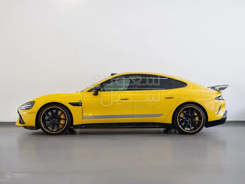 2025 شاومي اس يو 7 الترا