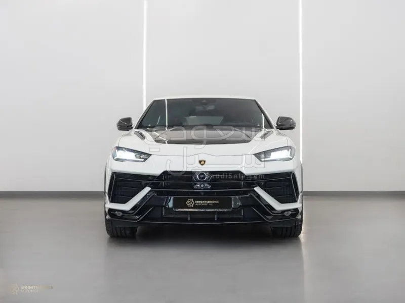 2023 لمبرجيني اوروس بيرفورمانتي