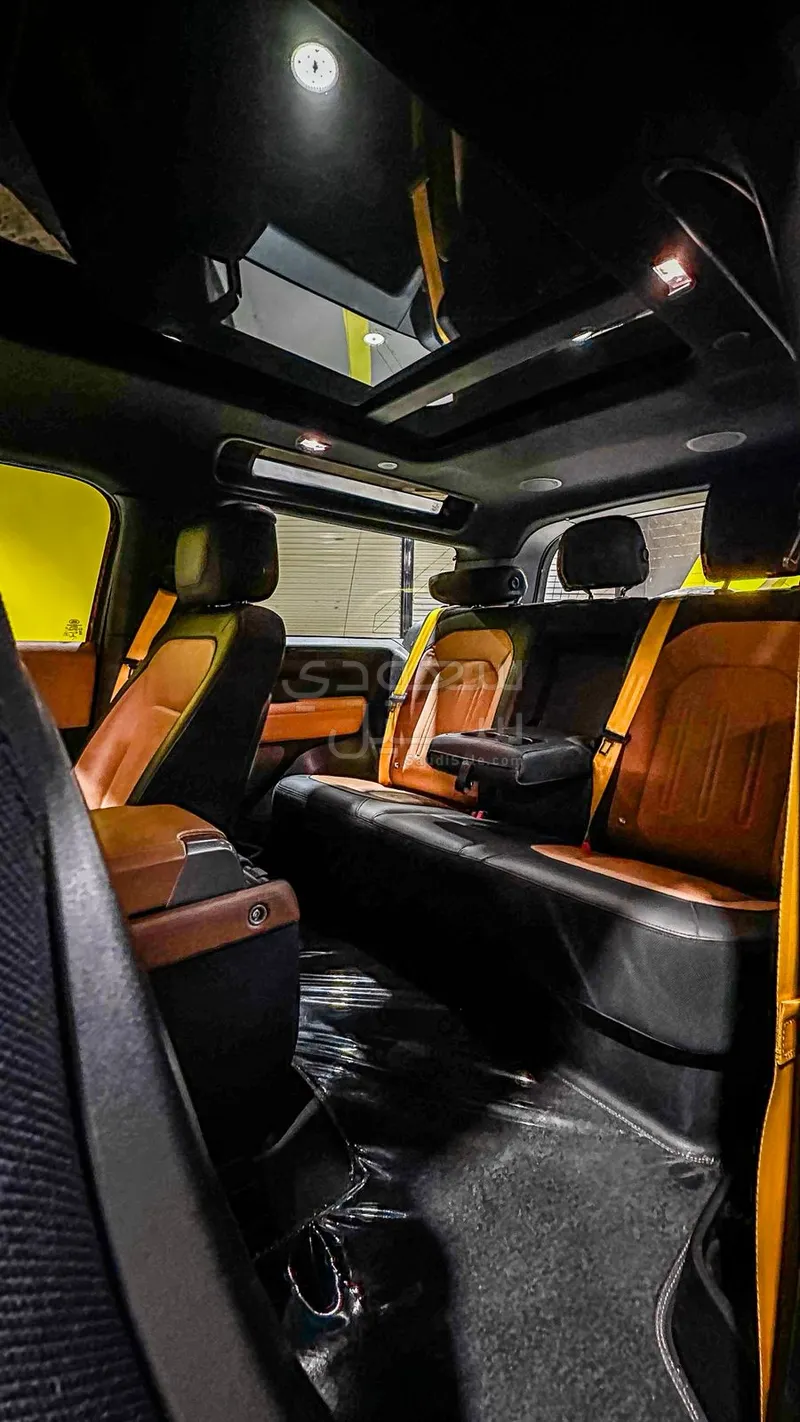 2021 لاند روفر ديفيندر 90