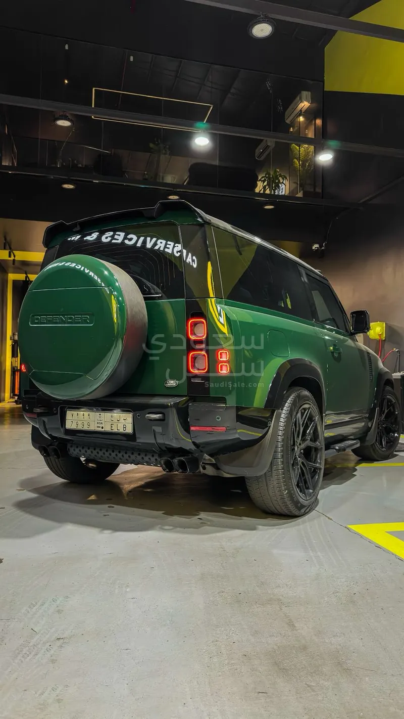2021 لاند روفر ديفيندر 90