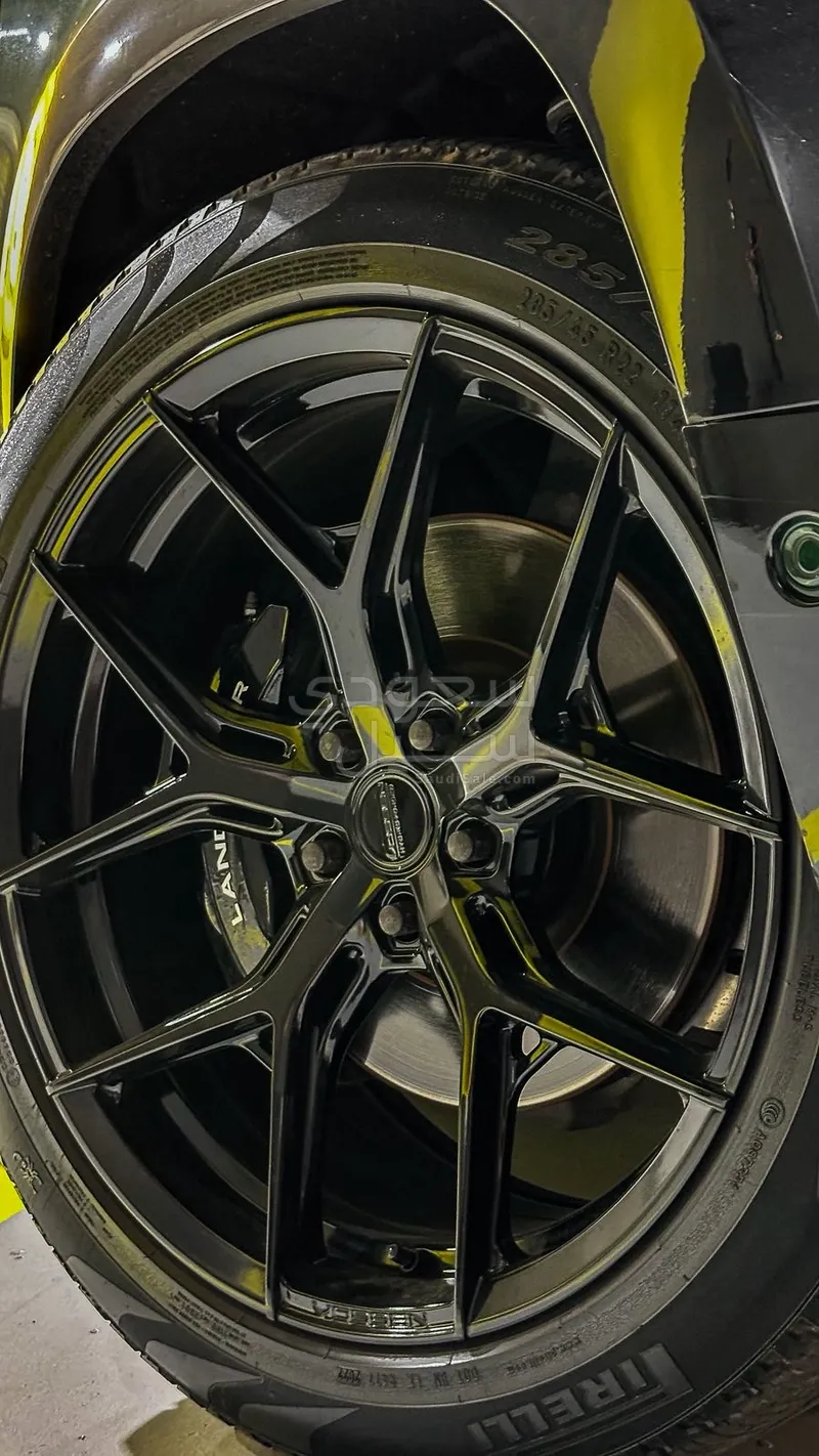 2021 لاند روفر ديفيندر 90