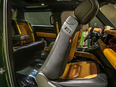 2021 لاند روفر ديفيندر 90