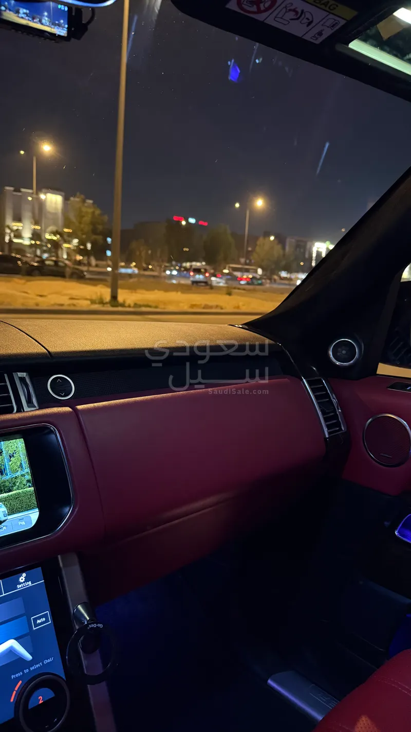 2017 لاند روفر رينج روفر فوج سوبر تشارج