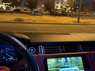 2017 لاند روفر رينج روفر فوج سوبر تشارج