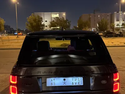 2017 لاند روفر رينج روفر فوج سوبر تشارج