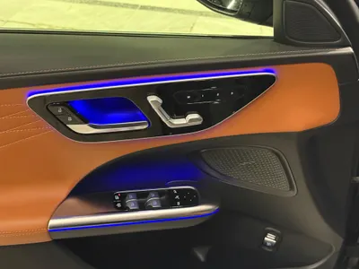 2023 مرسيدس - بنز سي 200 أي إم جي