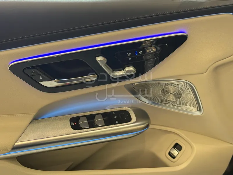 2025 مرسيدس - بنز سي إل إي 300