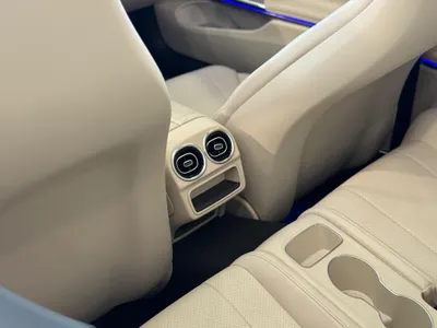 2025 مرسيدس - بنز سي إل إي 300