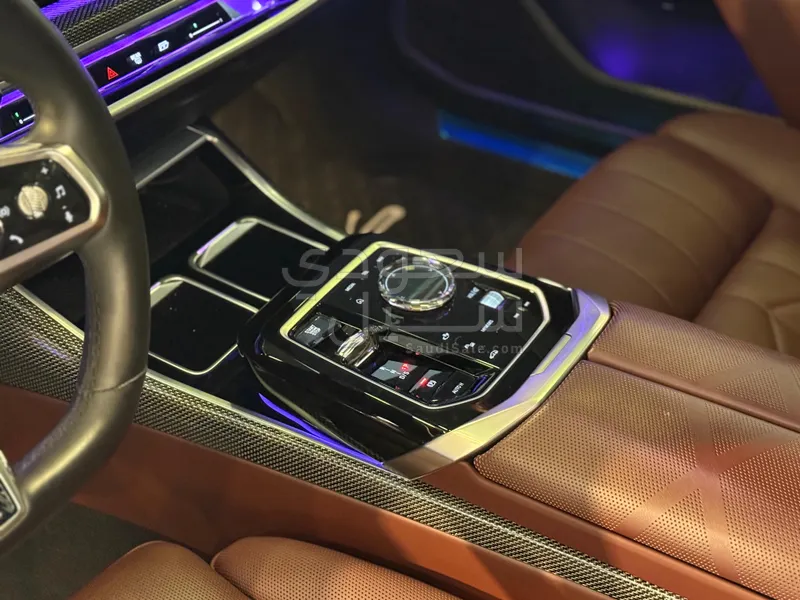 2024 بي ام دبليو الفئة السابعة 735أي