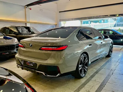 2024 بي ام دبليو الفئة السابعة 735أي