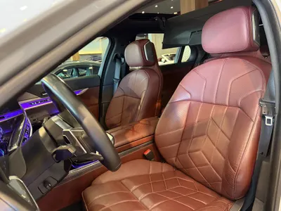 2024 بي ام دبليو الفئة السابعة 735أي