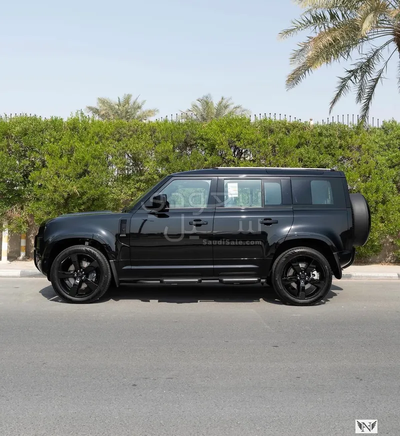 2026 لاند روفر ديفيندر 110