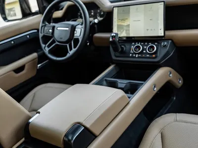 2026 لاند روفر ديفيندر 110