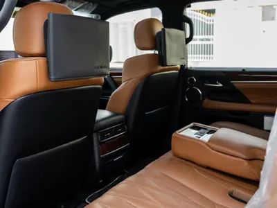 2021 لكزس إل إكس 570 بلاك اديشن