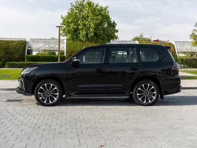 2021 لكزس إل إكس 570 بلاك اديشن