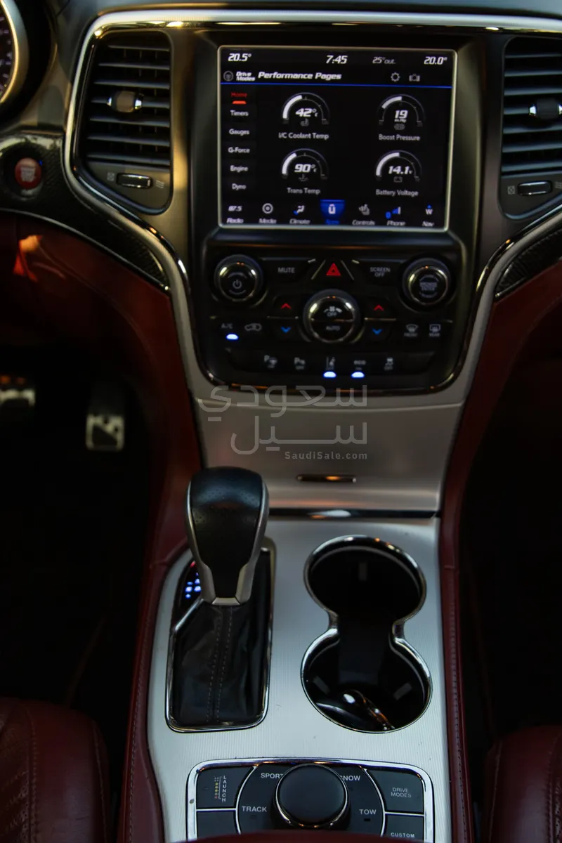 2018 جييب جراند شيروكي تراك هوك