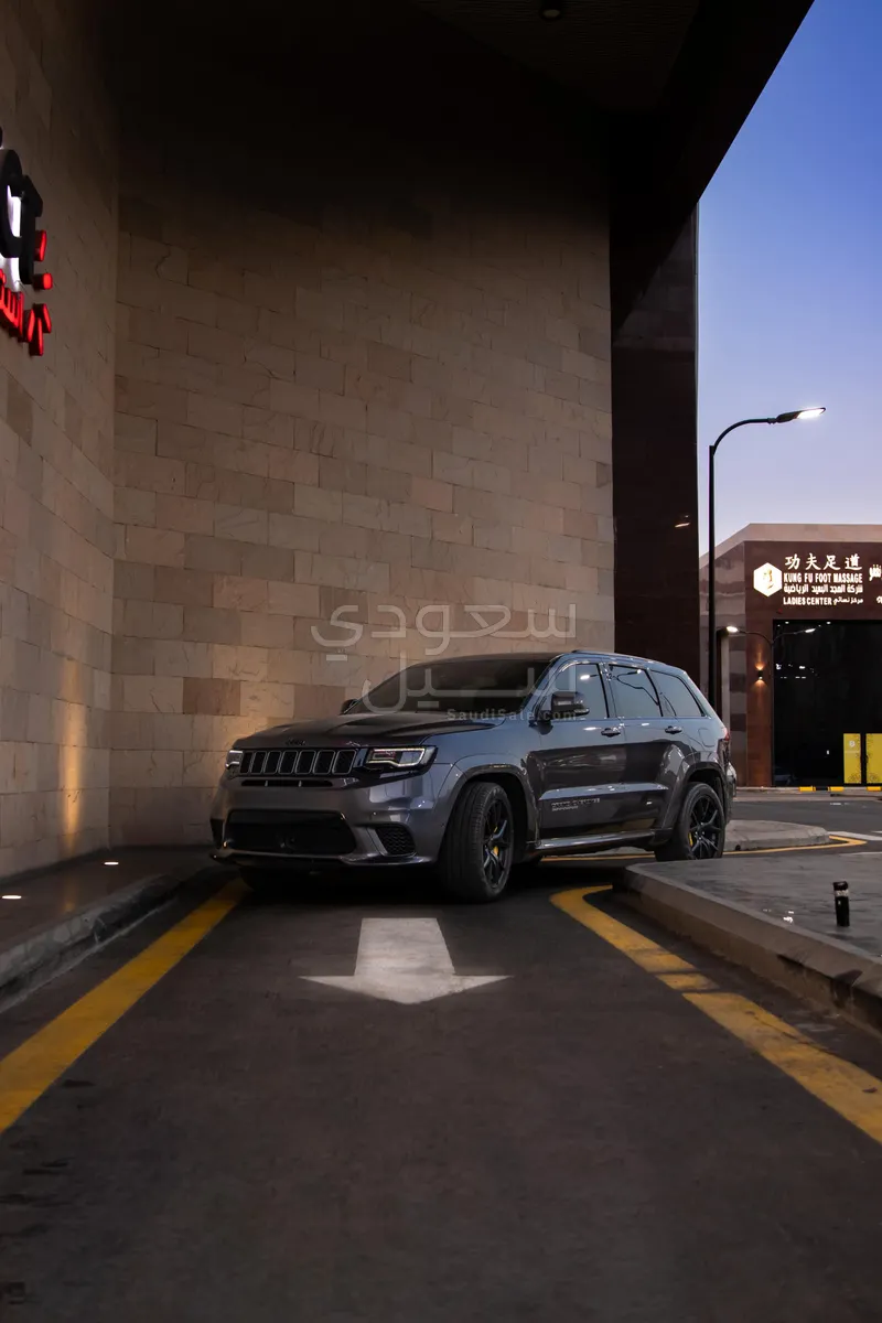 2018 جييب جراند شيروكي تراك هوك