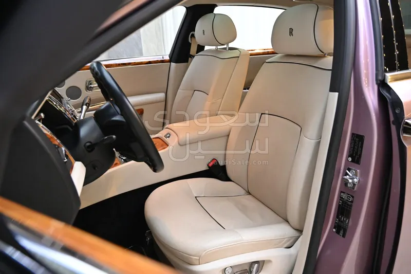 2014 رولز رويس قوست بلاك بادج