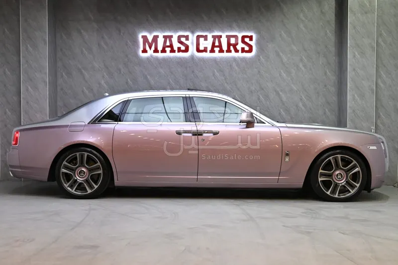 2014 رولز رويس قوست بلاك بادج