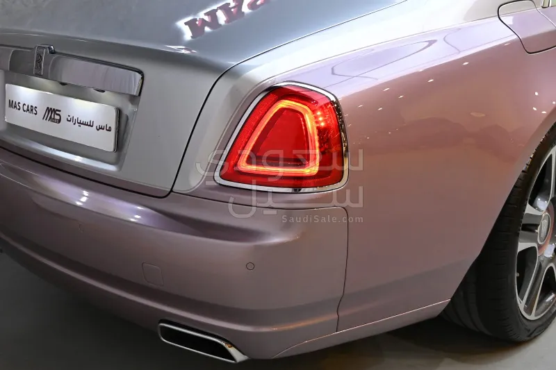 2014 رولز رويس قوست بلاك بادج