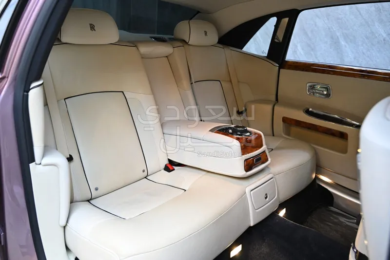 2014 رولز رويس قوست بلاك بادج