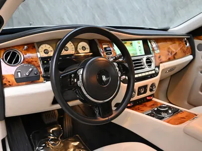 2014 رولز رويس قوست بلاك بادج