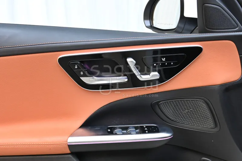 2025 مرسيدس - بنز سي 200