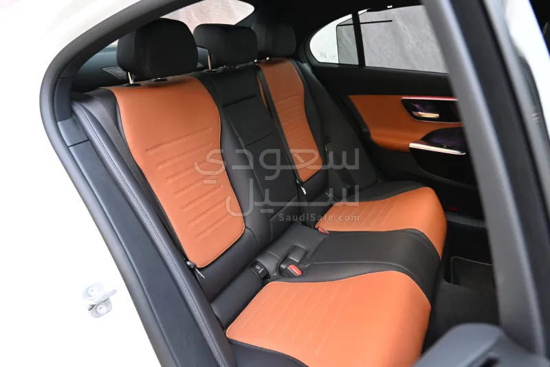 2025 مرسيدس - بنز سي 200