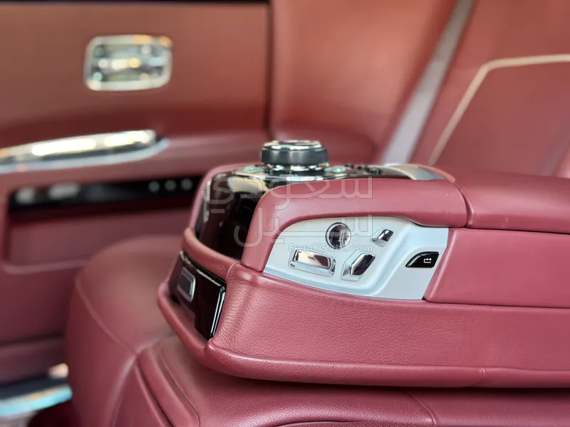 2014 رولز رويس قوست