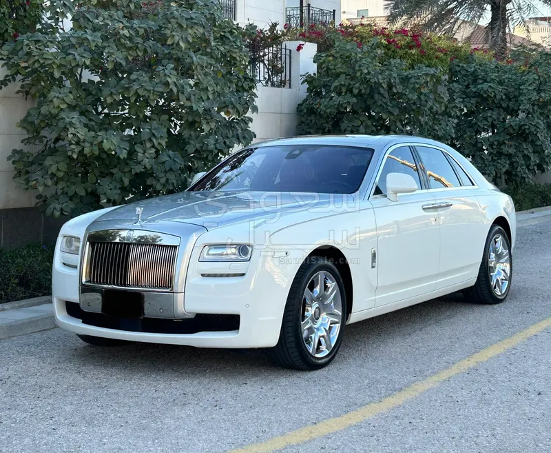 2014 رولز رويس قوست