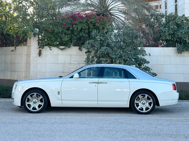 2014 رولز رويس قوست